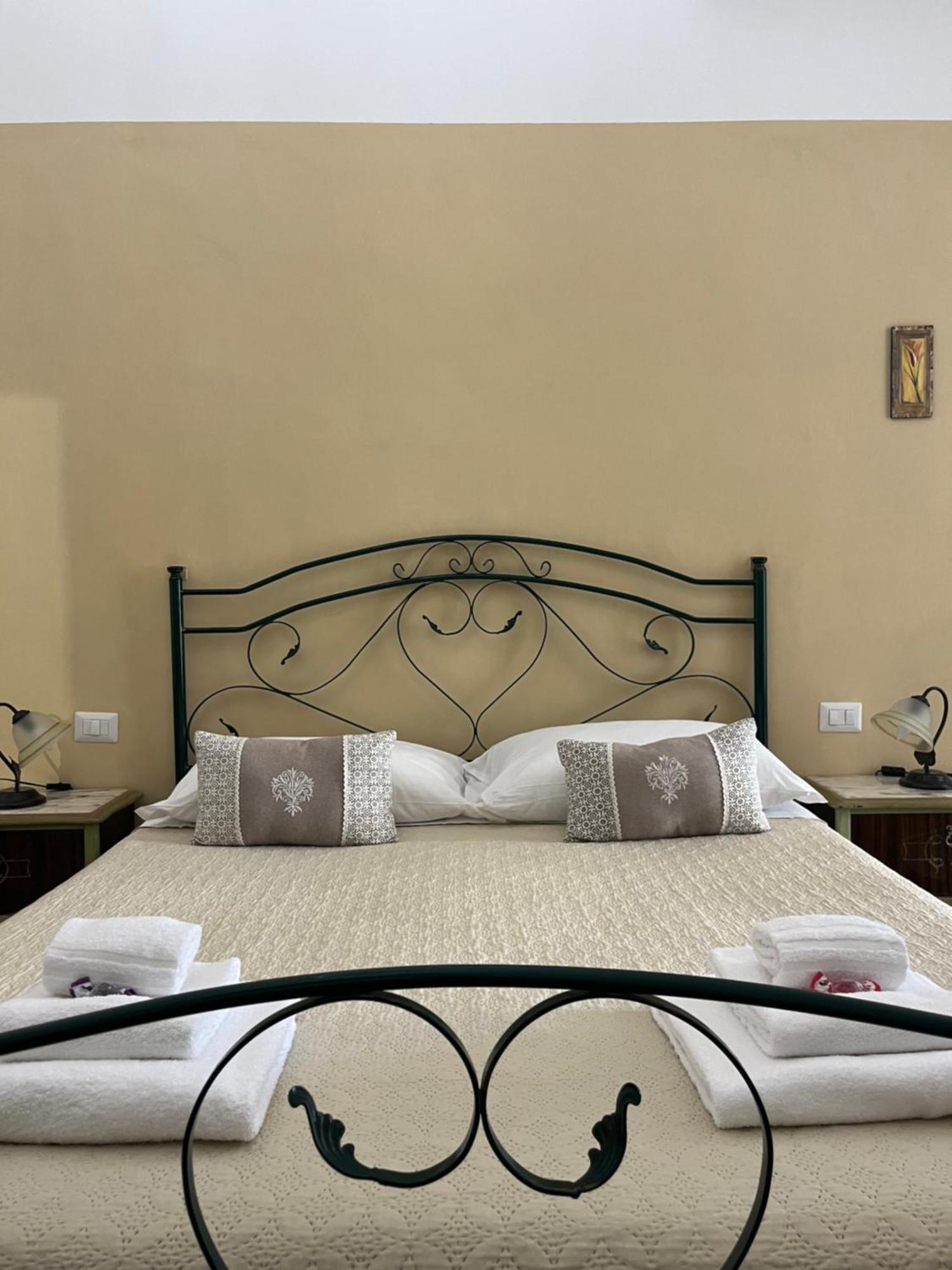 B&B Chimera Bari Buitenkant foto